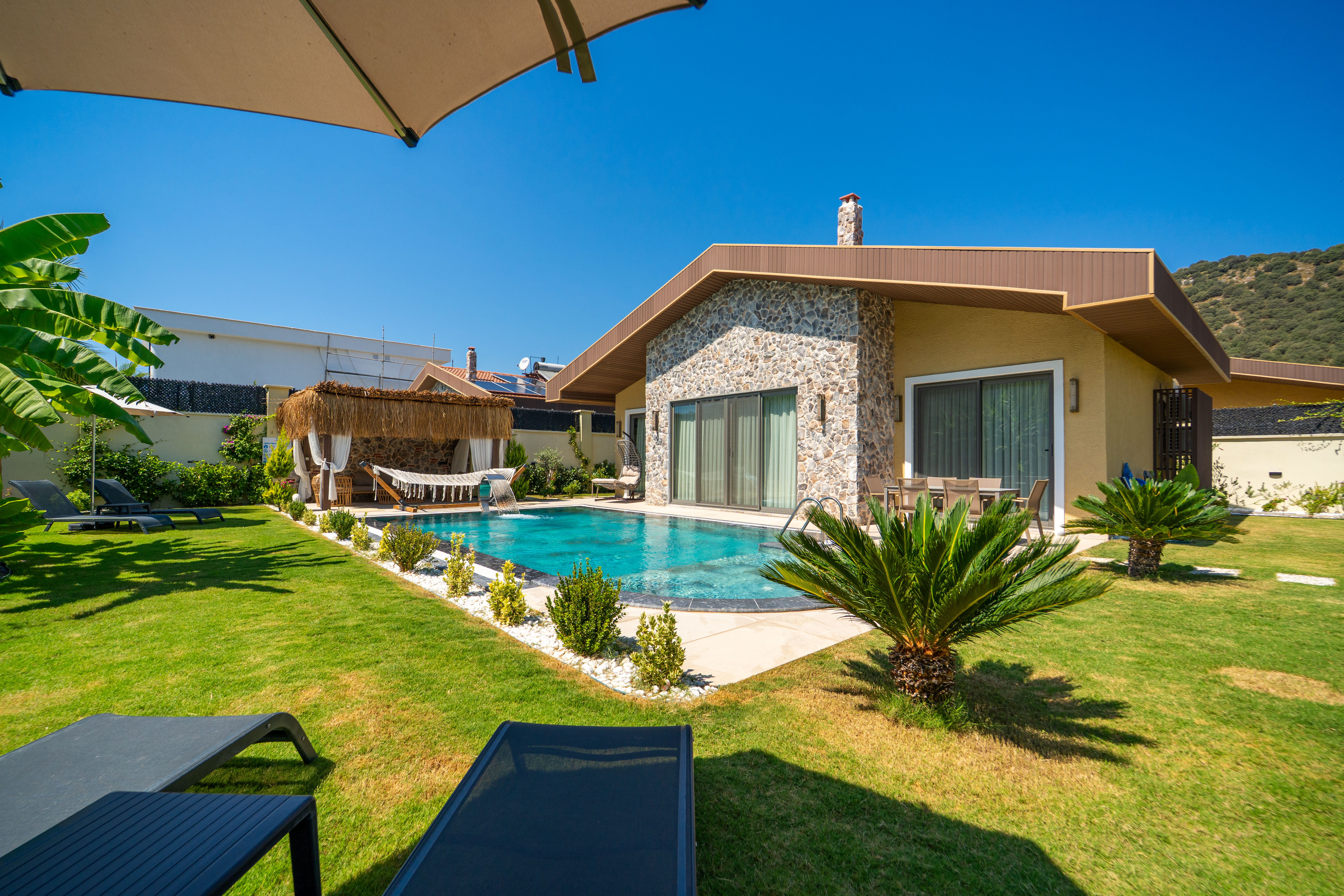 MDM Holidays Banner Fotoğrafı