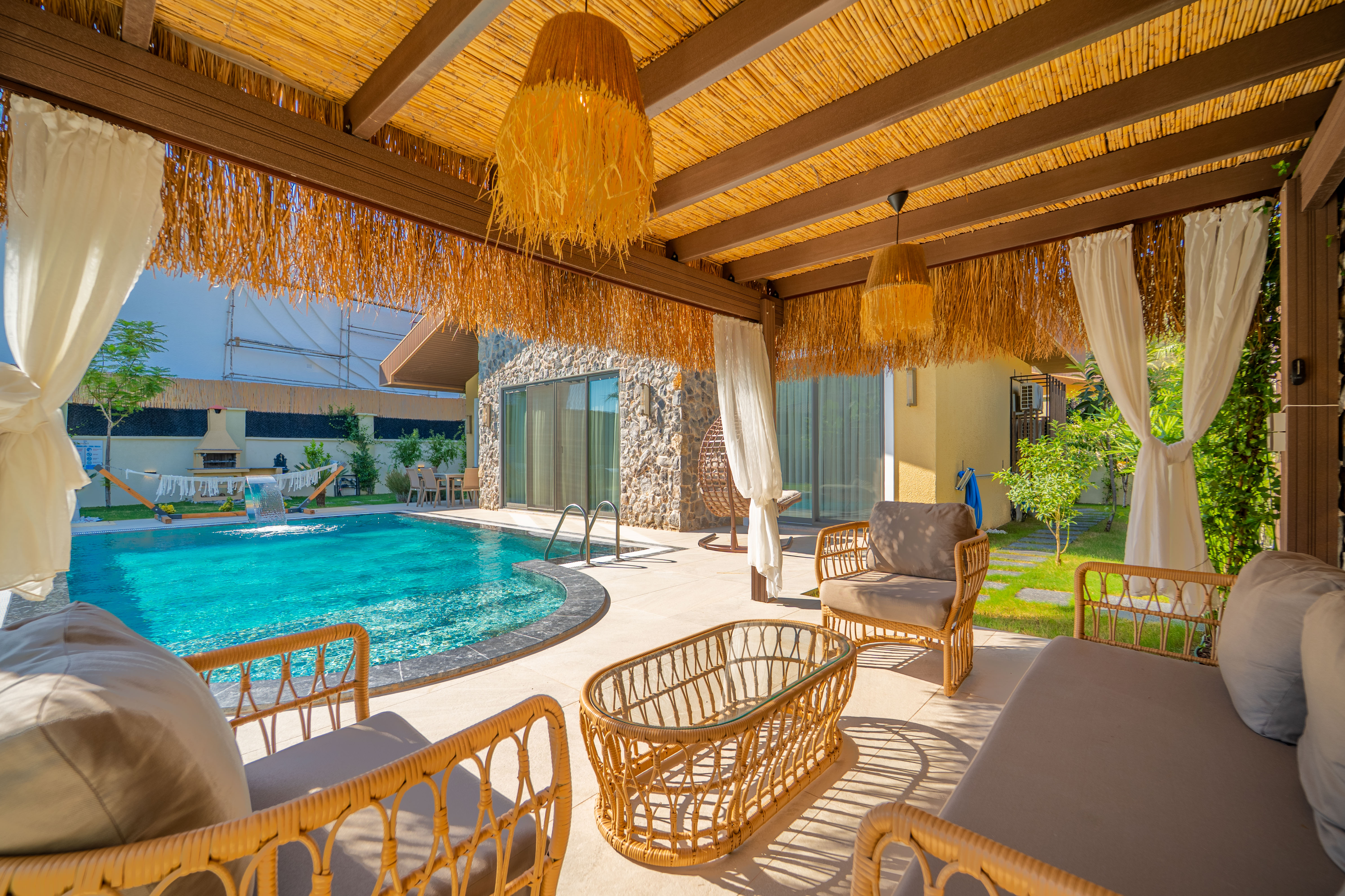 MDM Holidays Banner Fotoğrafı